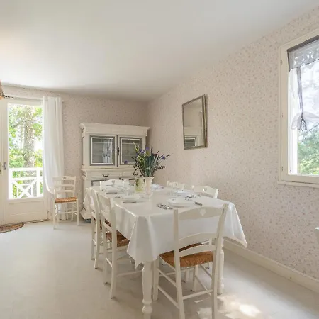 Apartment Domaine Des Fees By Interhome Saint-Palais-sur-Mer